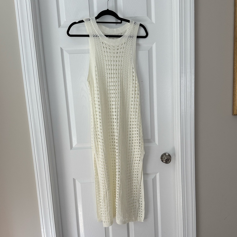 Elegant Cream Sleeveless Dress